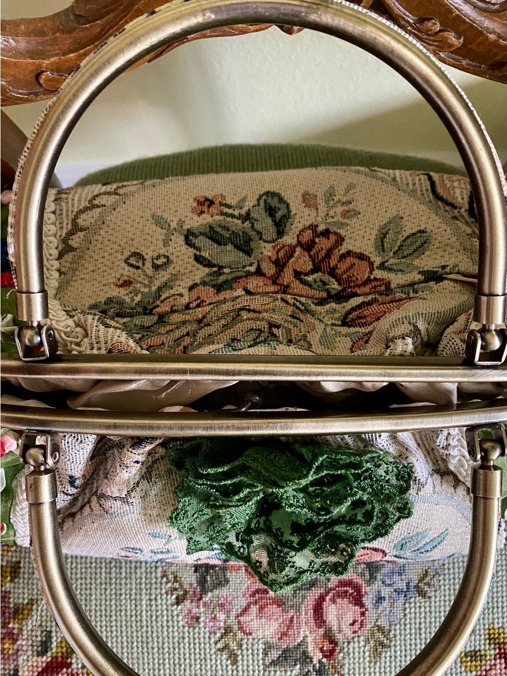 Vintage 1970s Green Floral Tapestry Top-Handle Boho Bag with Decorative Lace - Picture 3 of 6